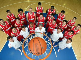 "Olympiacos" saņem sodu: deviņas mājas spēles bez skatītājiem
